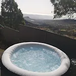 La Cueva Refugio Country house *
