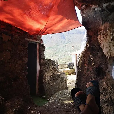 La Cueva Refugio Hétvégi ház *